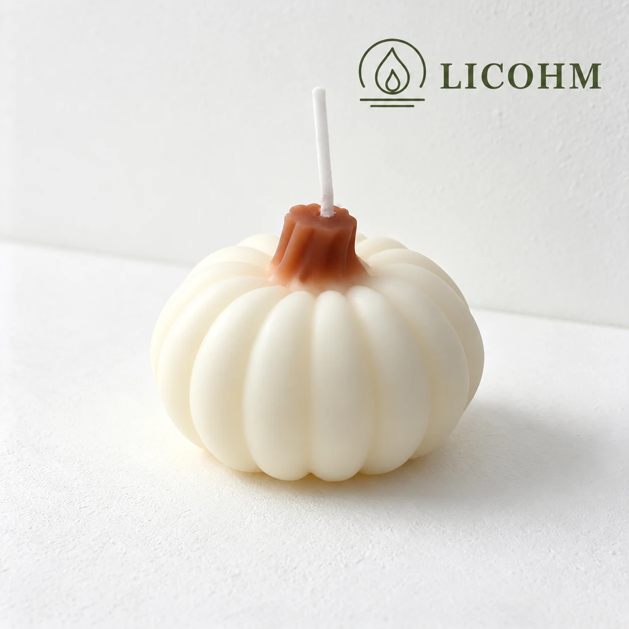 LICOHM Pumpkin Scented Candle‑Fall Harvest Home Table Decor