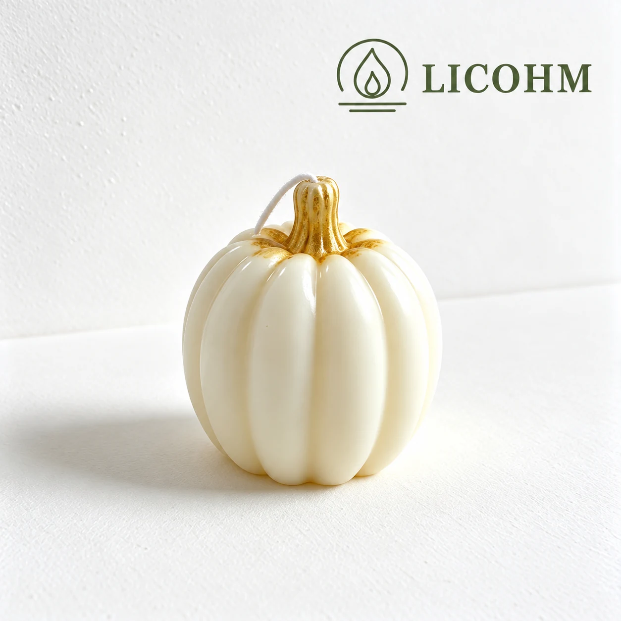 LICOHM Pumpkin‑Shaped Halloween Scented Candle‑Fall Harvest Table Decor